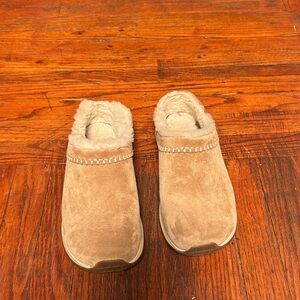 Merrell Encore Ice 5 Camel Suede Fur-Lined Clogs, sz 9